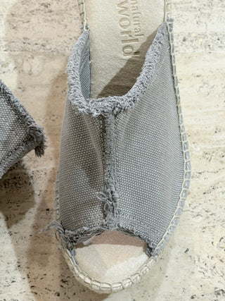 Zeppe Ilan color grigio chiaro Natural World Eco