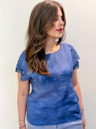 T-shirt in ramie con maniche in pizzo blu Clips