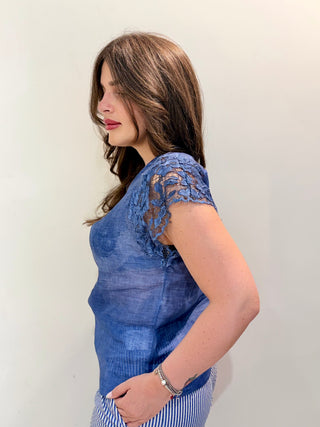 T-shirt in ramie con maniche in pizzo blu Clips