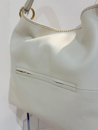 Borsa Cherie in pelle martellata color latte Visonà