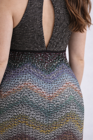 Abito lungo con scollo all’ americana in maglia zig zag greca con paillettes Missoni