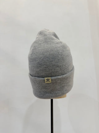 Berretto grigio con cuori di strass Regina Cachemire